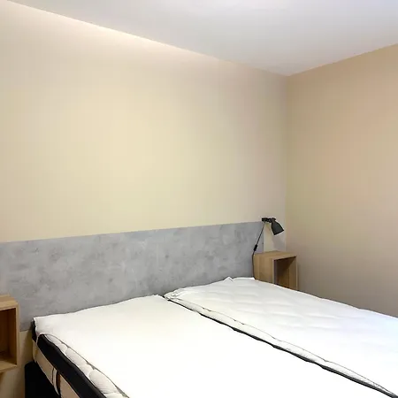 Prime - Modern 3 Bedroom Family With Parking Included & Garden Access Apartamento Budapeste